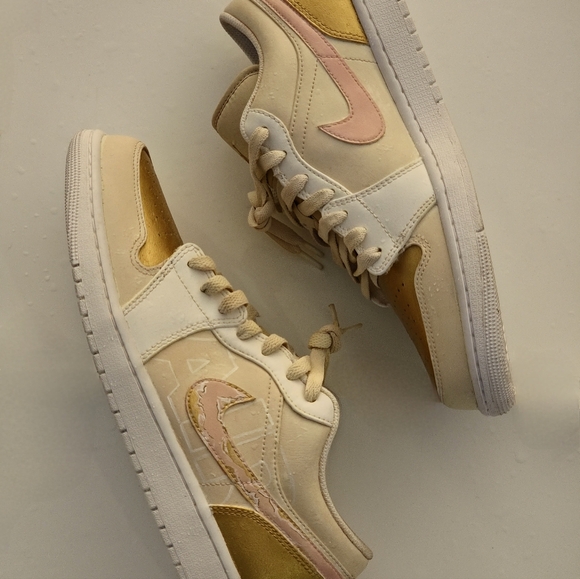 Gold Heel AJ1 SE - Picture 5 of 6